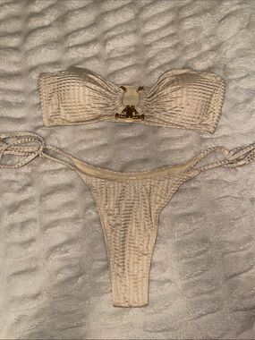 Zaful Textured L Bikini Set - Fits Like M
